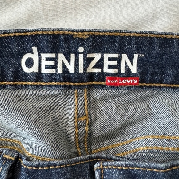 Denizen Levi's Women's Medium Wash Capri Jeans Rolled Hems Blue 14 Stretch Faded - Picture 7 of 16